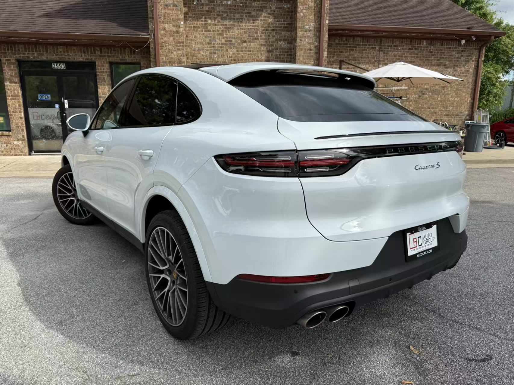 2020 Porsche Cayenne S Coupe photo 8