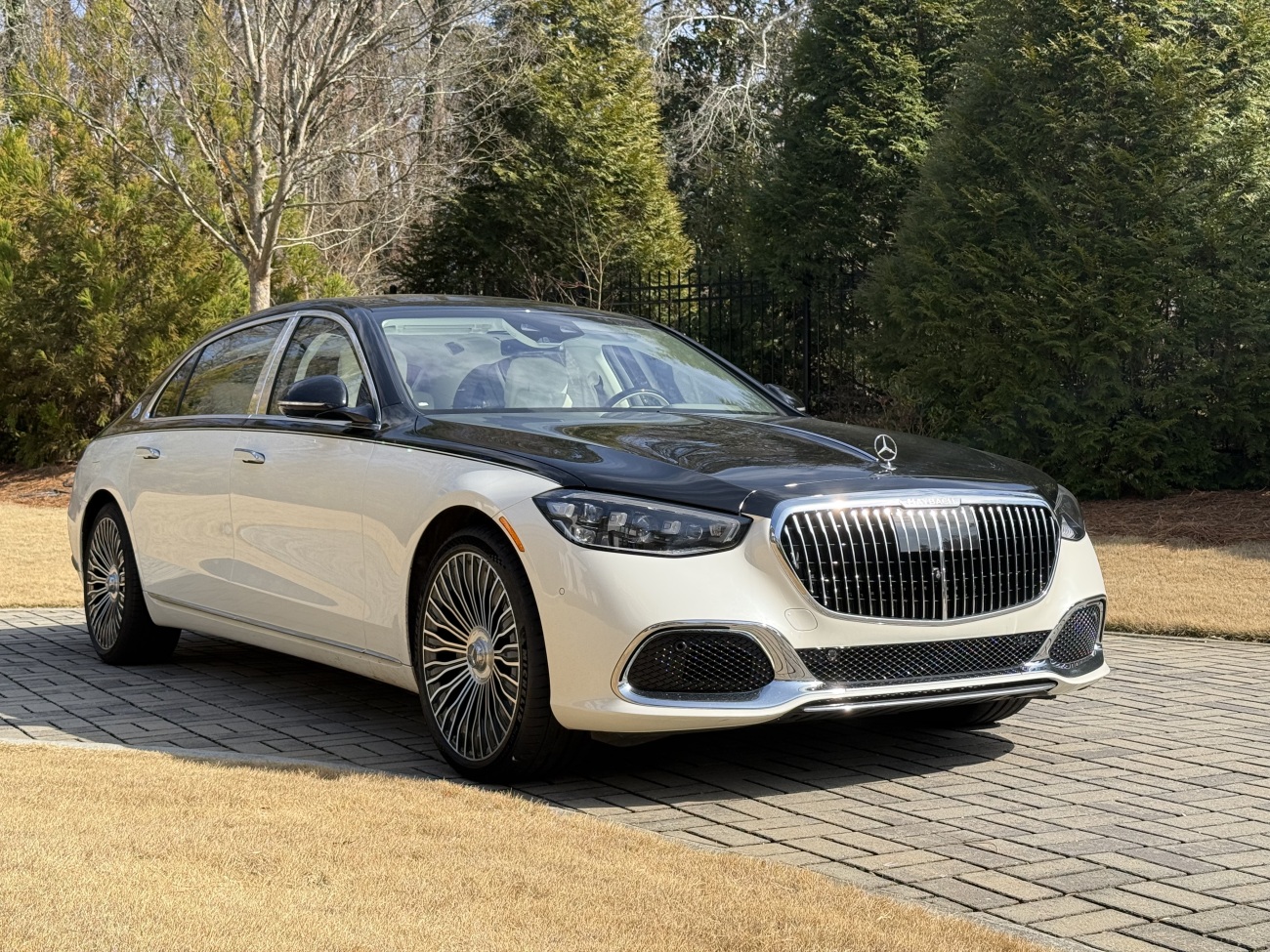2022 Mercedes-Benz S-Class Maybach S 580 4MATIC's photo